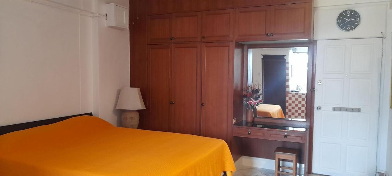 Dao Studio Apartments Patong Exteriör bild
